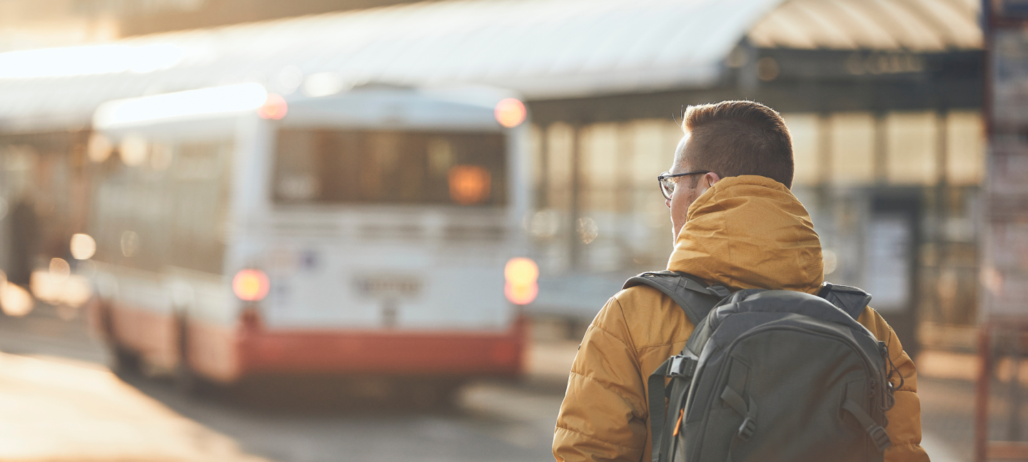 Bushalte - Openbaar vervoer - OV - Bus - Reiziger
