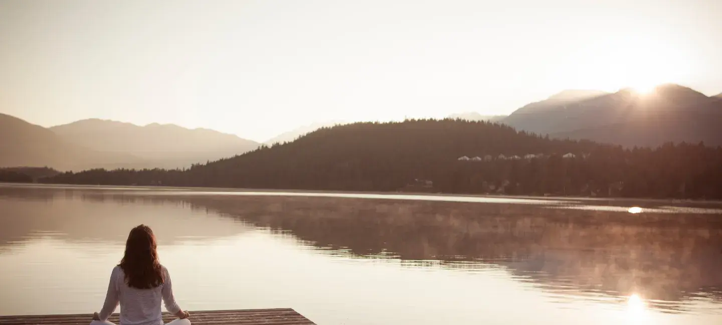 Meditatie - Zonsopgang - Meer - Natuur - New Age