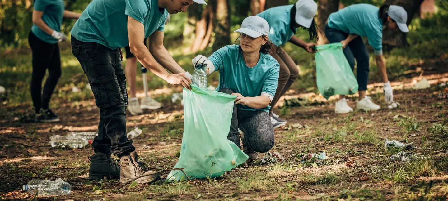 Vrijwilligers - Natuur - Vrijwilliger snatuur - Ecologie - Afval - Zwerfafval
