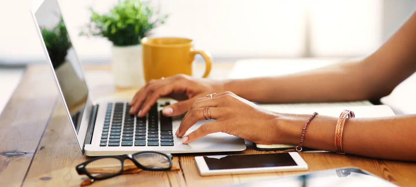 Digitaal - Laptop - Koffie - Digitaal platform