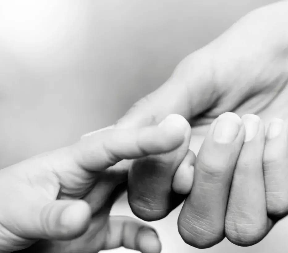 Hand in hand - Hoop - Hope