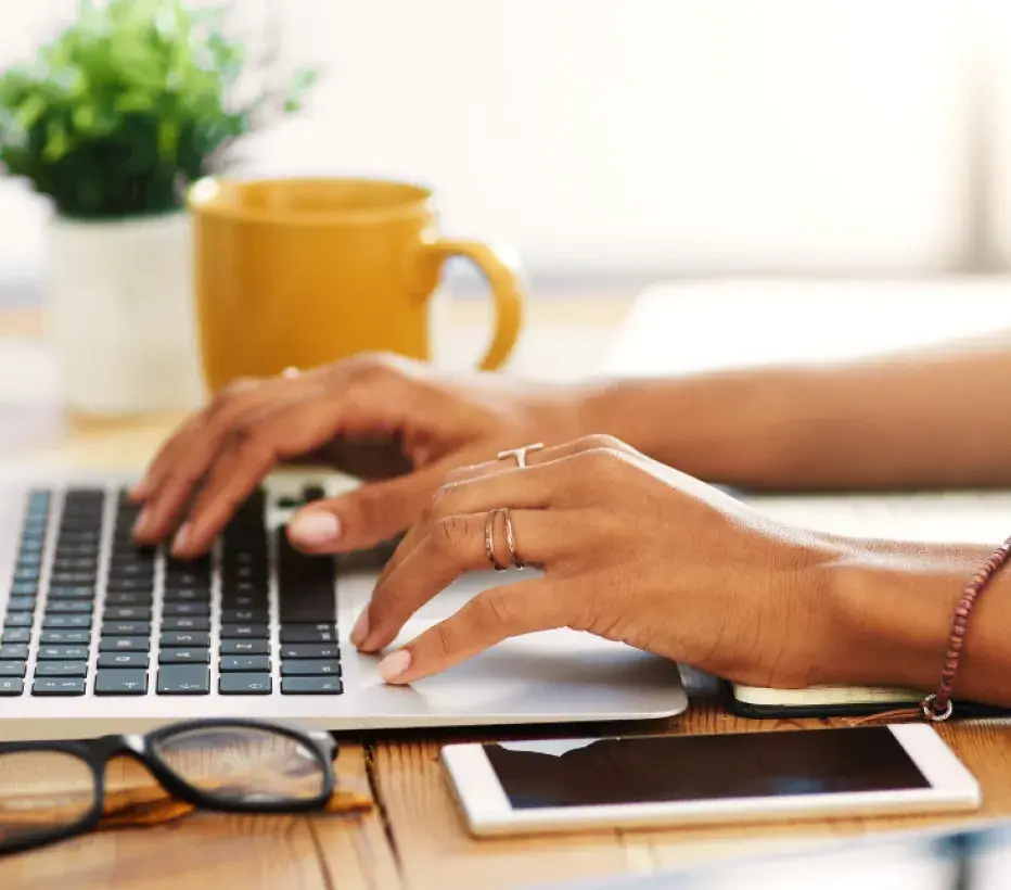 Digitaal - Laptop - Koffie - Digitaal platform
