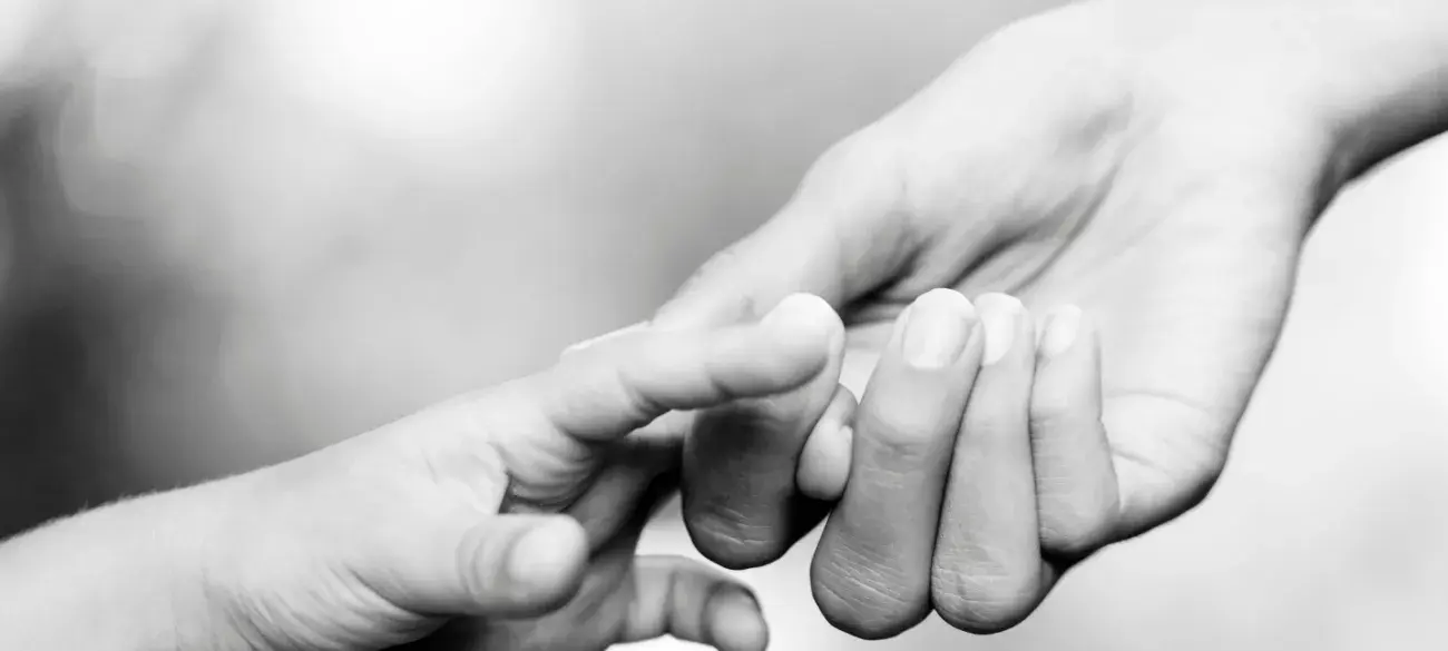 Hand in hand - Hoop - Hope